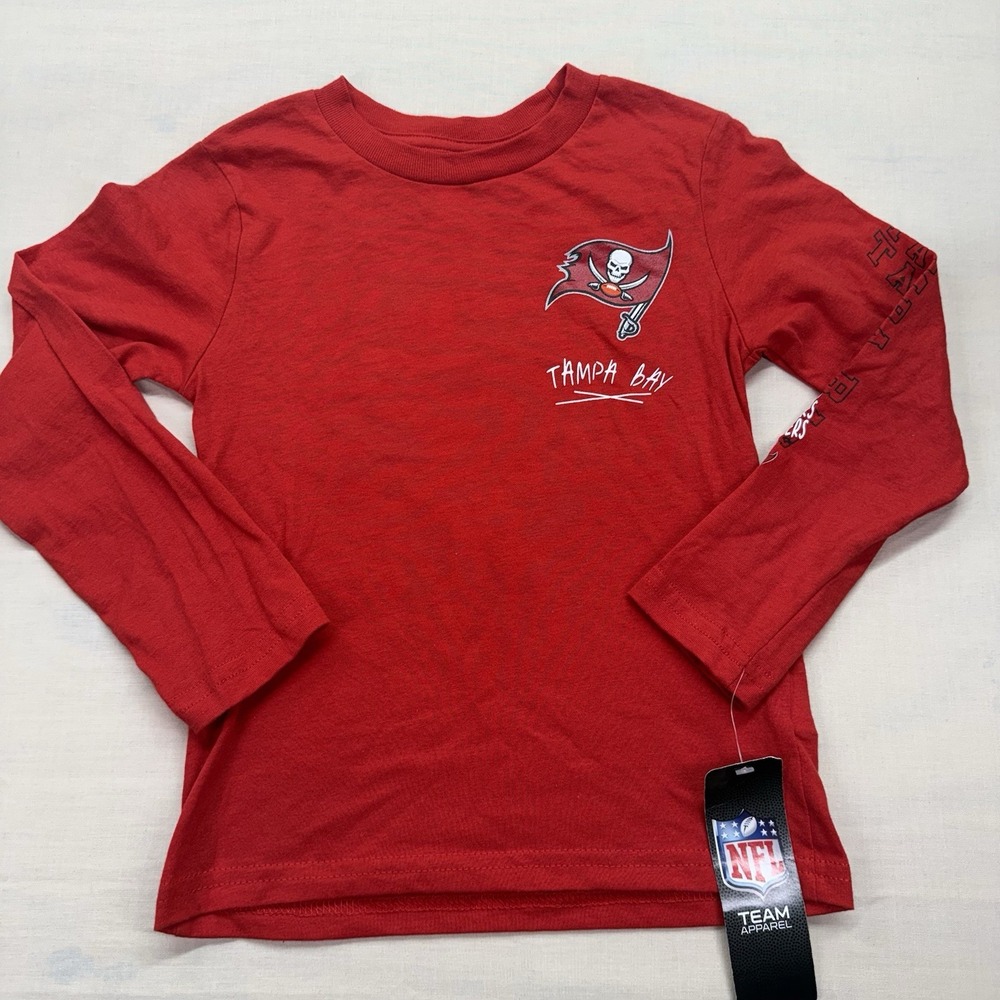 Tampa Bay Buccaneers NFL Youth Small 4 Red Long Sleeve Graphic Shirt NWT